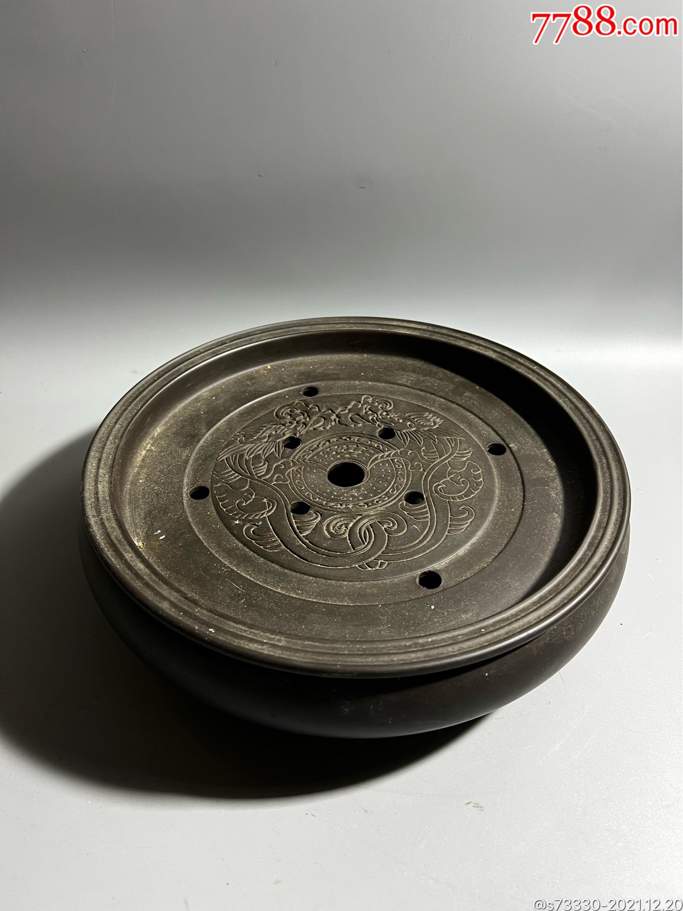 90年代左右中国宜兴紫砂龙纹茶盘一只