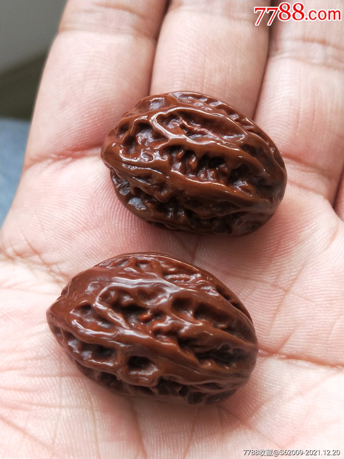 民国全品鹰嘴文玩小核桃一对