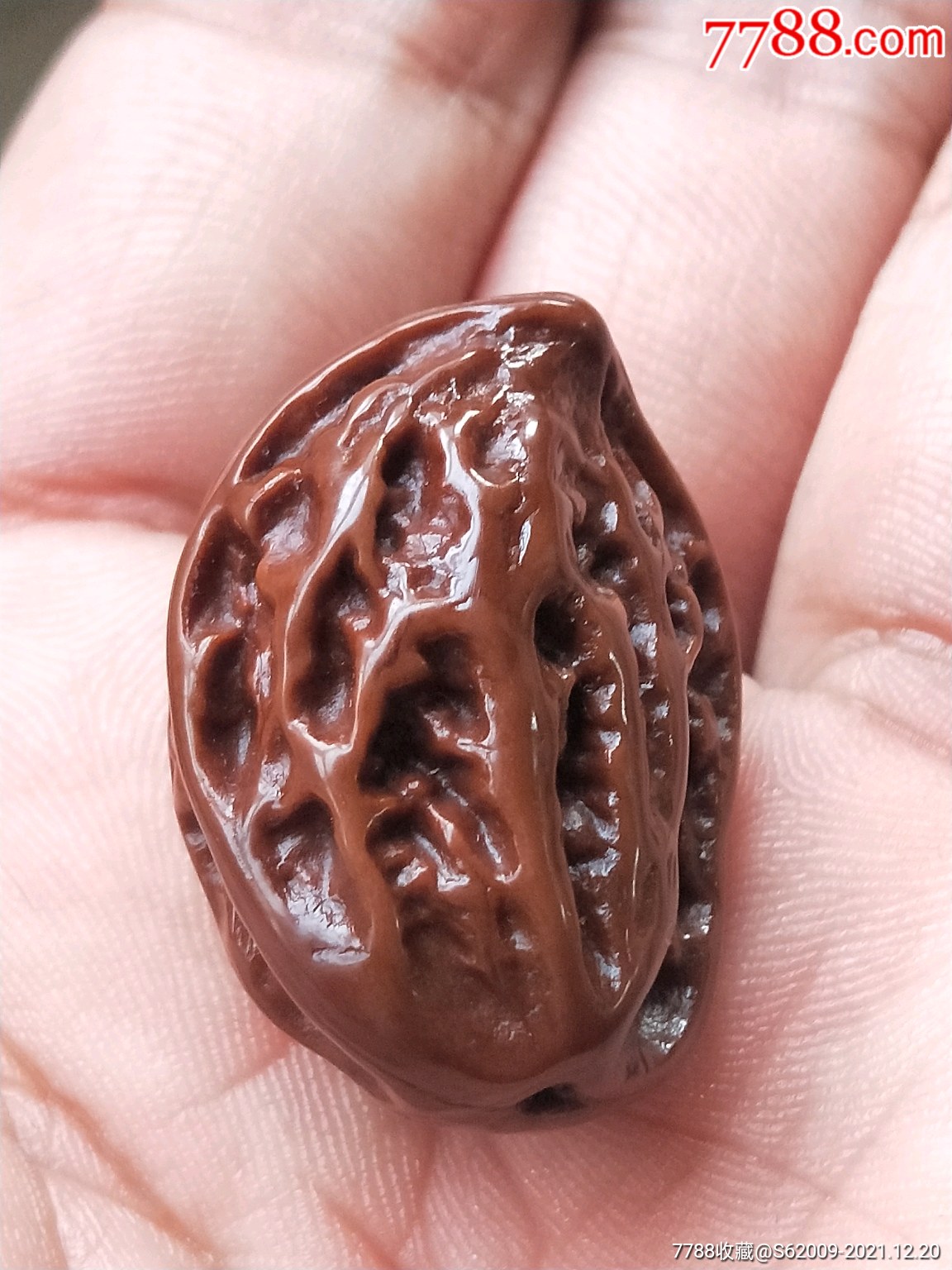 民国全品鹰嘴文玩小核桃一对