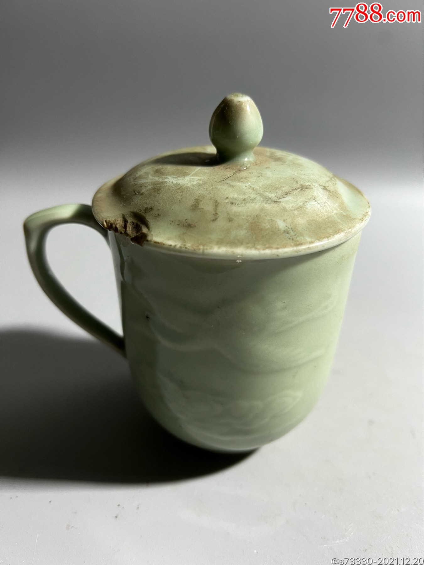 70年代龙泉豆青釉仙鹤茶杯一只磕