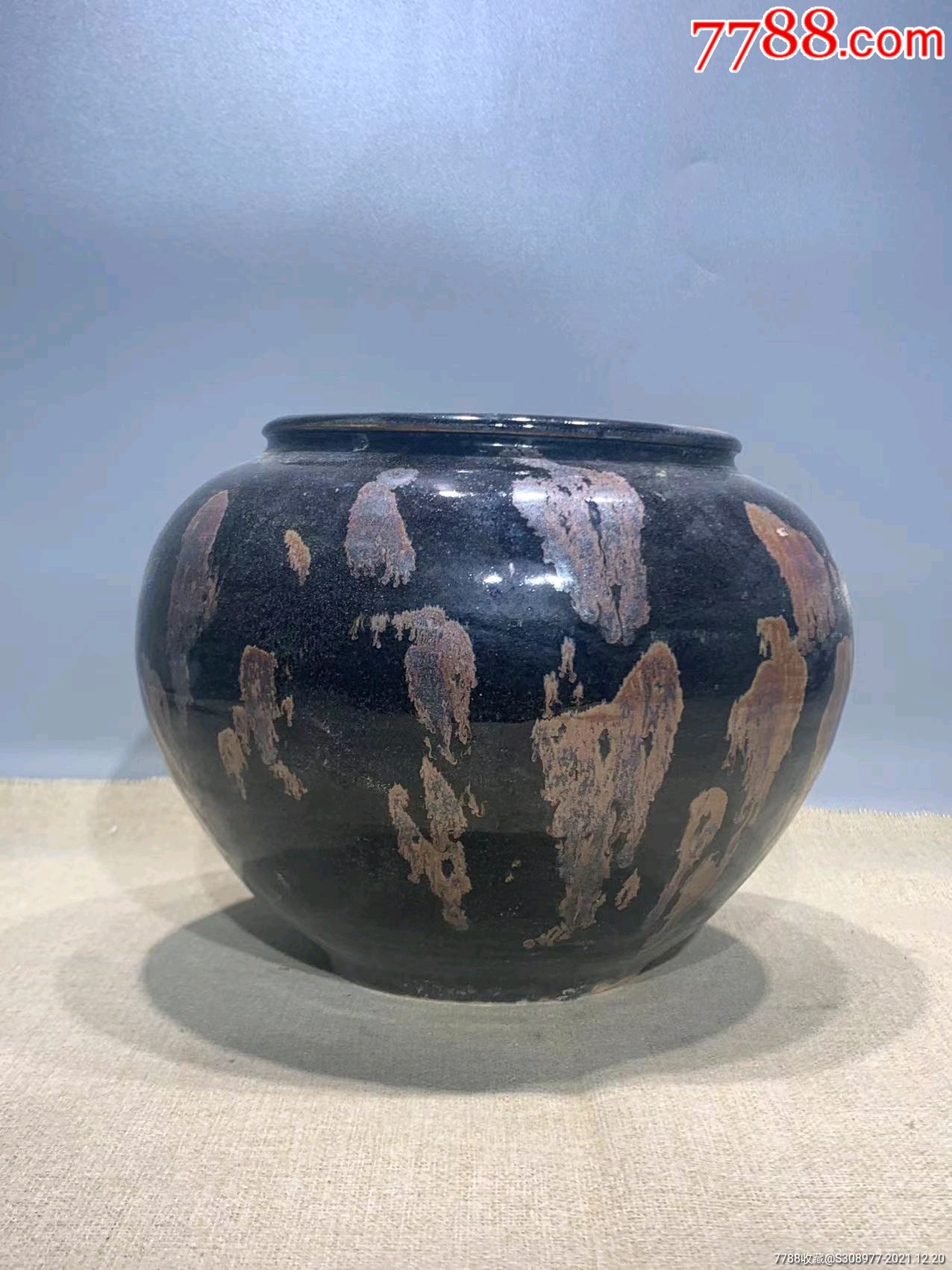 滚动鼠标滚轴,图片即可轻松放大,缩小更多"黑瓷/天目瓷