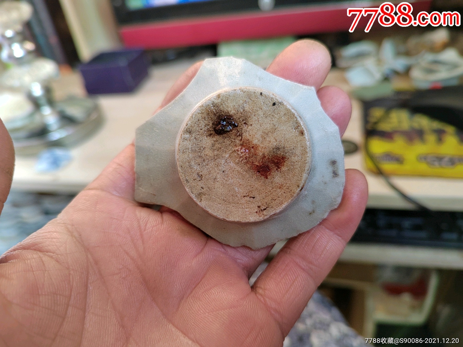 元青白瓷莲瓣纹饼足小碗瓷片标本