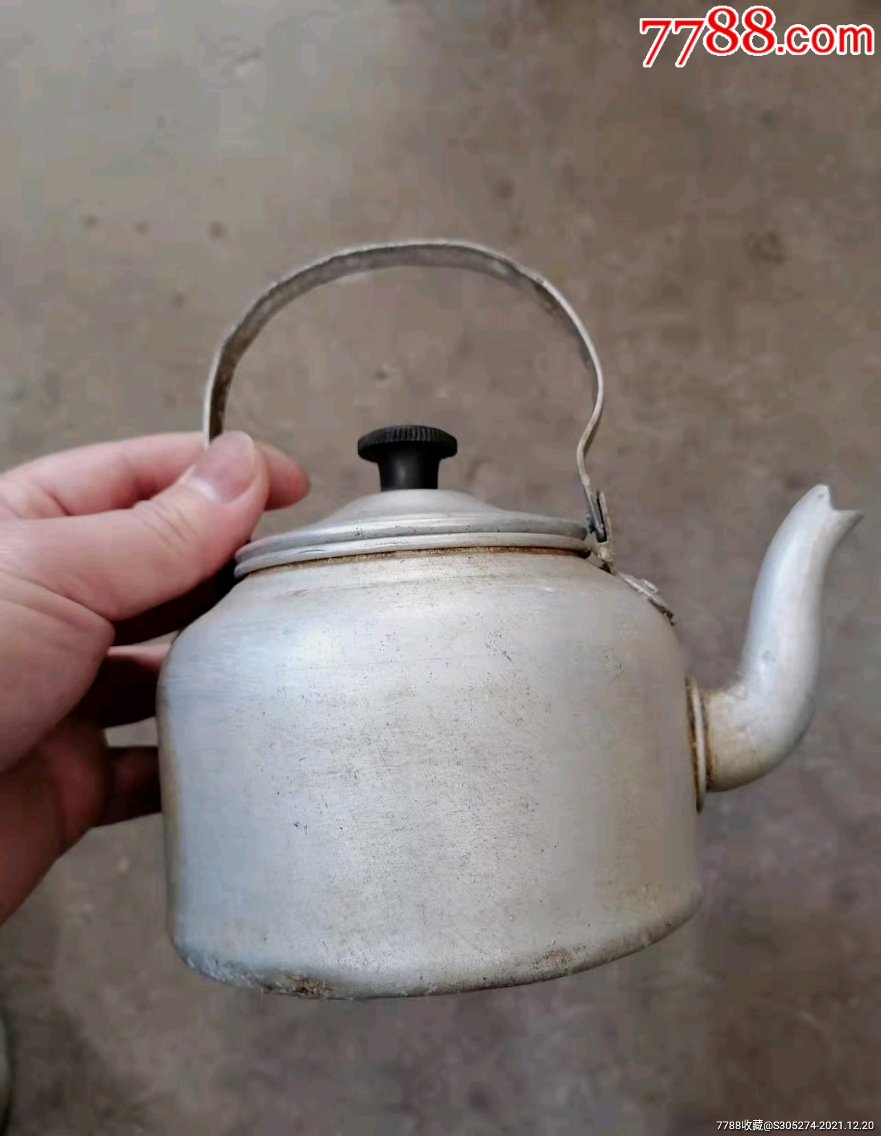 早期铝制品小茶壶全品