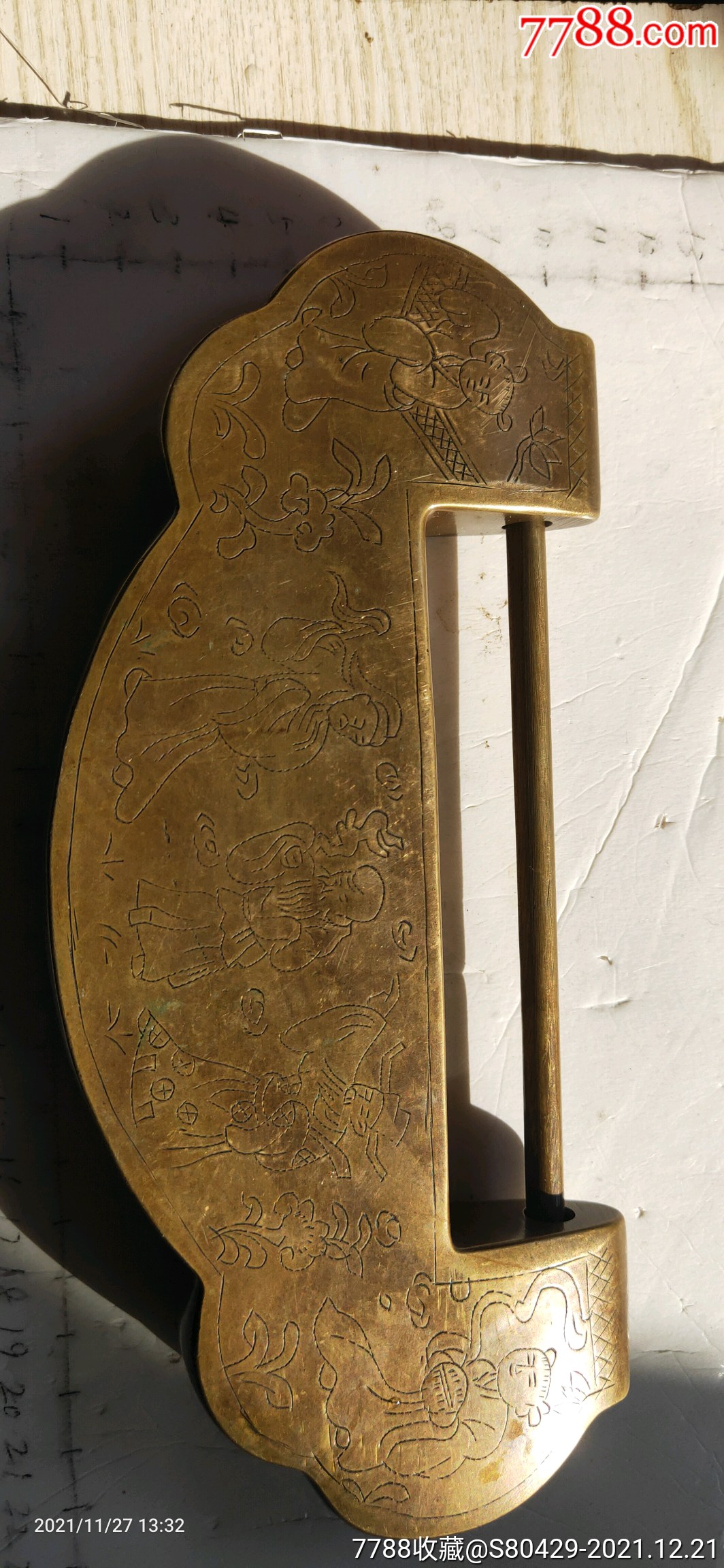 滚动鼠标滚轴,图片即可轻松放大,缩小更多"铜锁/铜钥