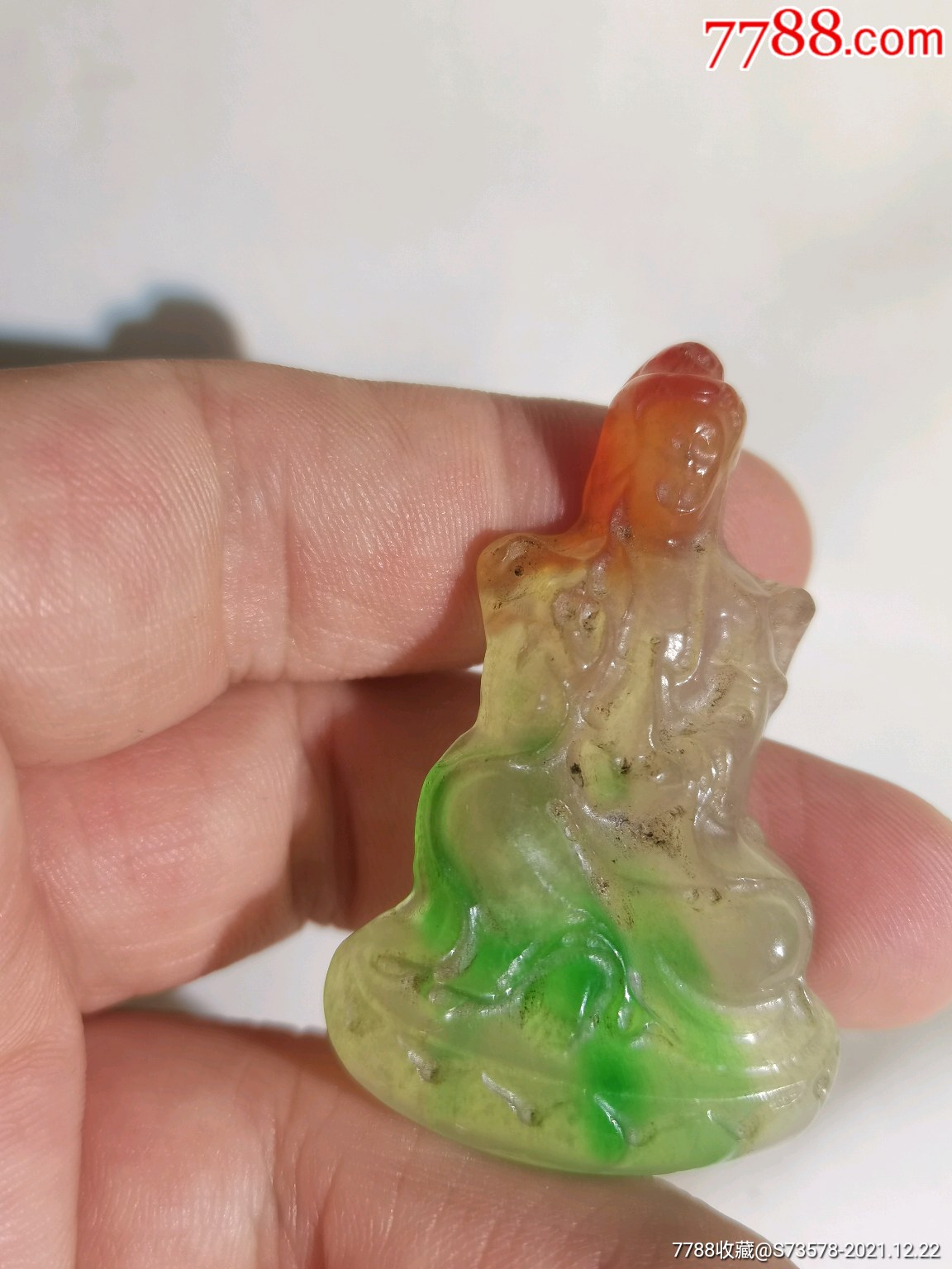 以前收藏的明代老翡翠观音挂件