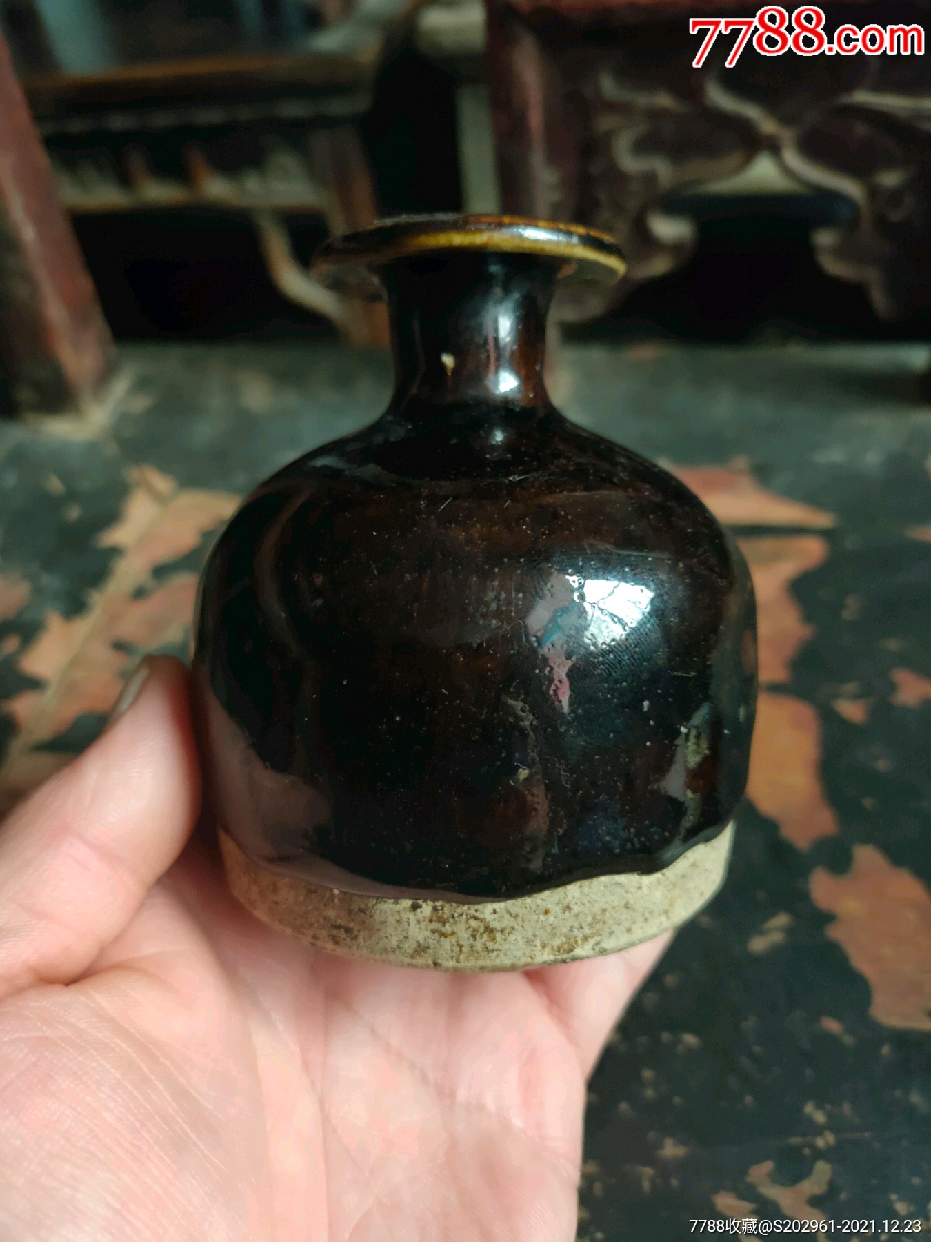 晚清民国黑釉酒壶