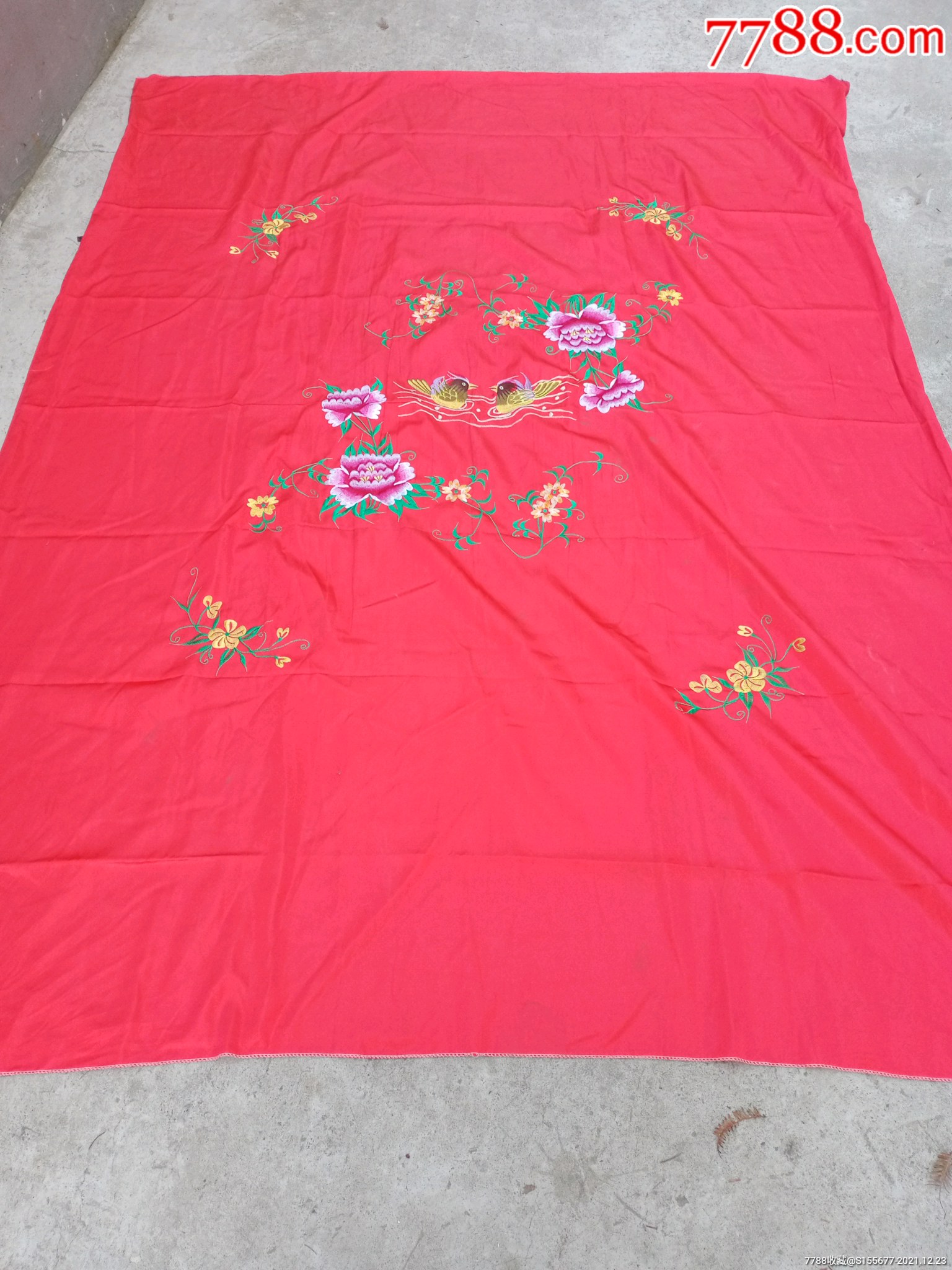 真丝绣花被面品相较新