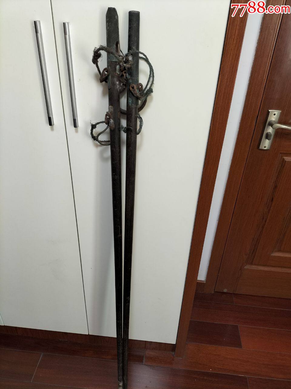 鸡翅木老秤杆二根a4906