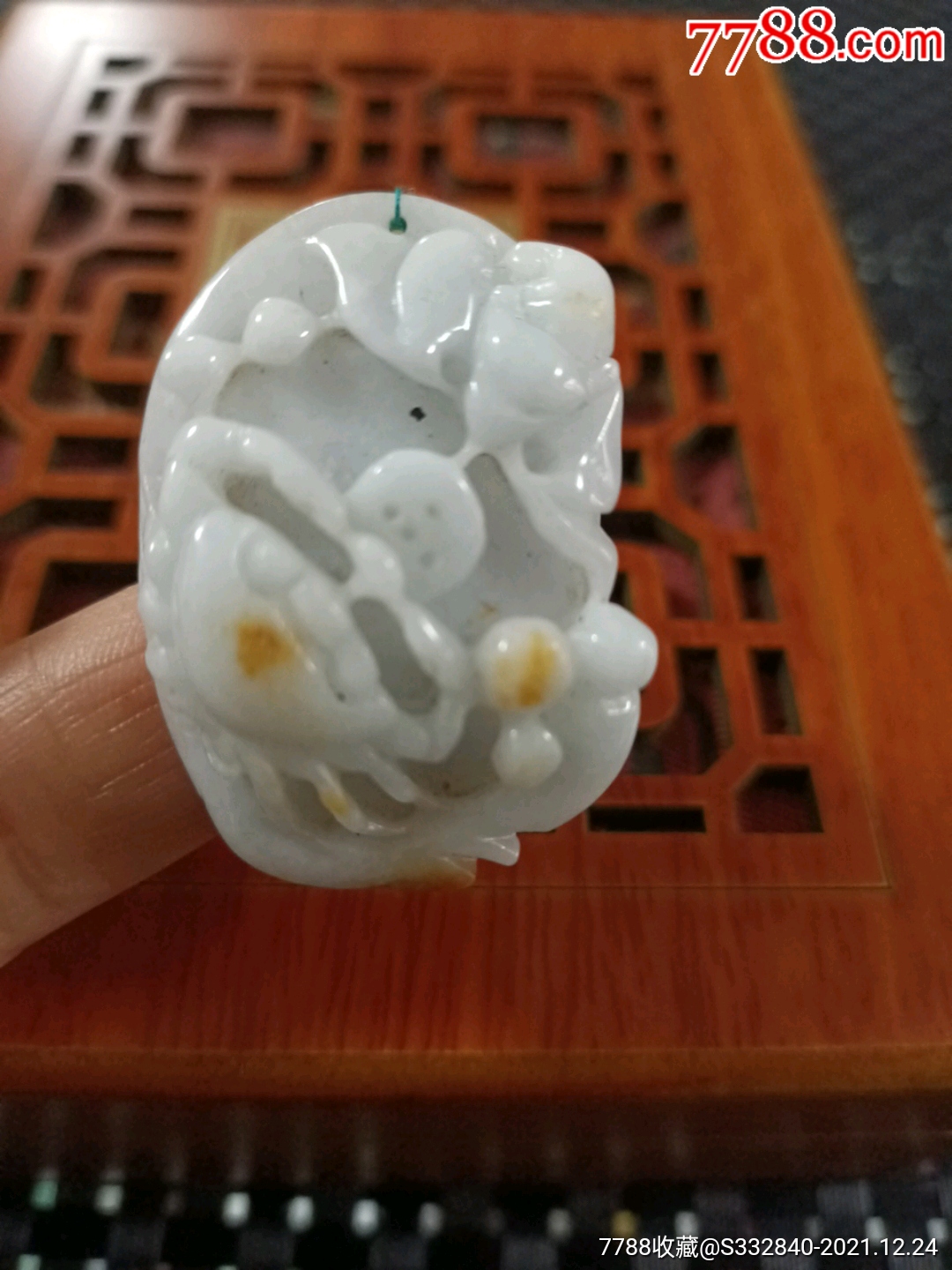 缅甸翡翠挂件八方来财