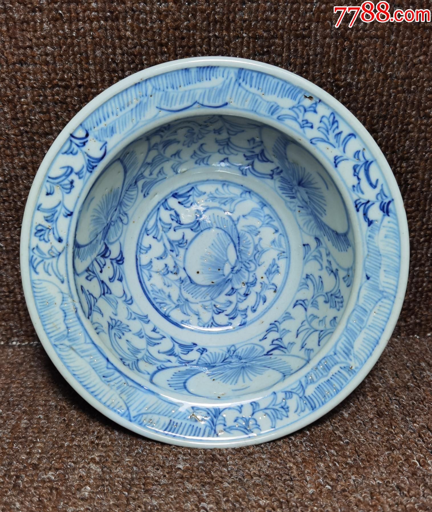 清嘉道青花缠枝莲纹折沿笔洗