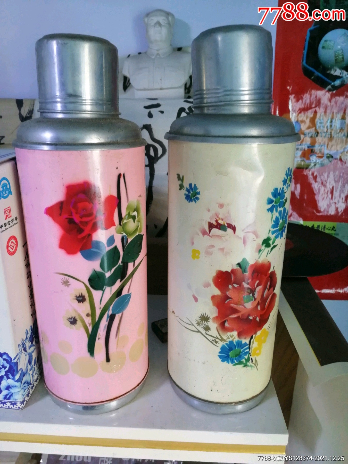 两个好品鹿牌暖瓶