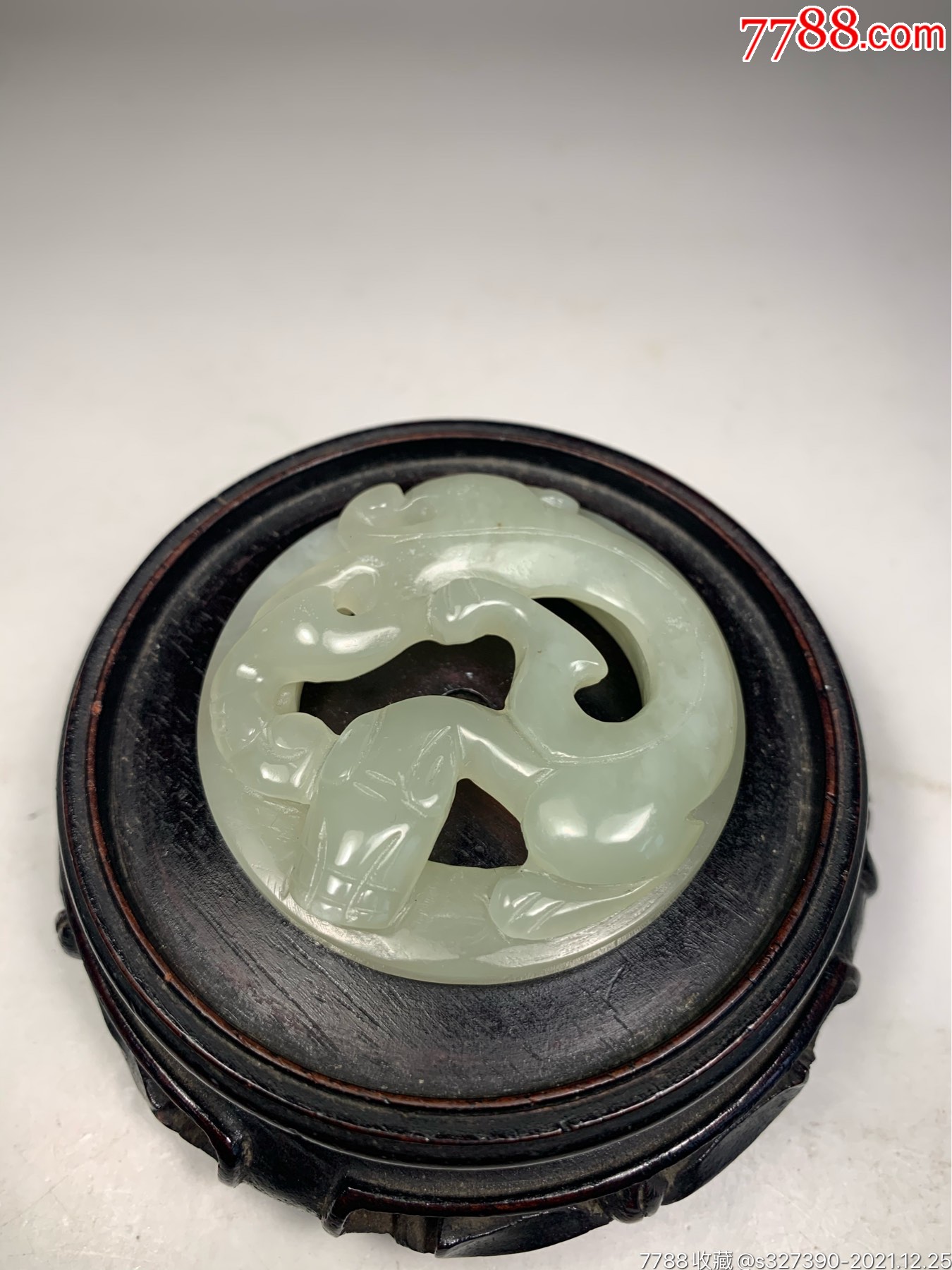 老玉和田玉明清两玉螭龙玉壁