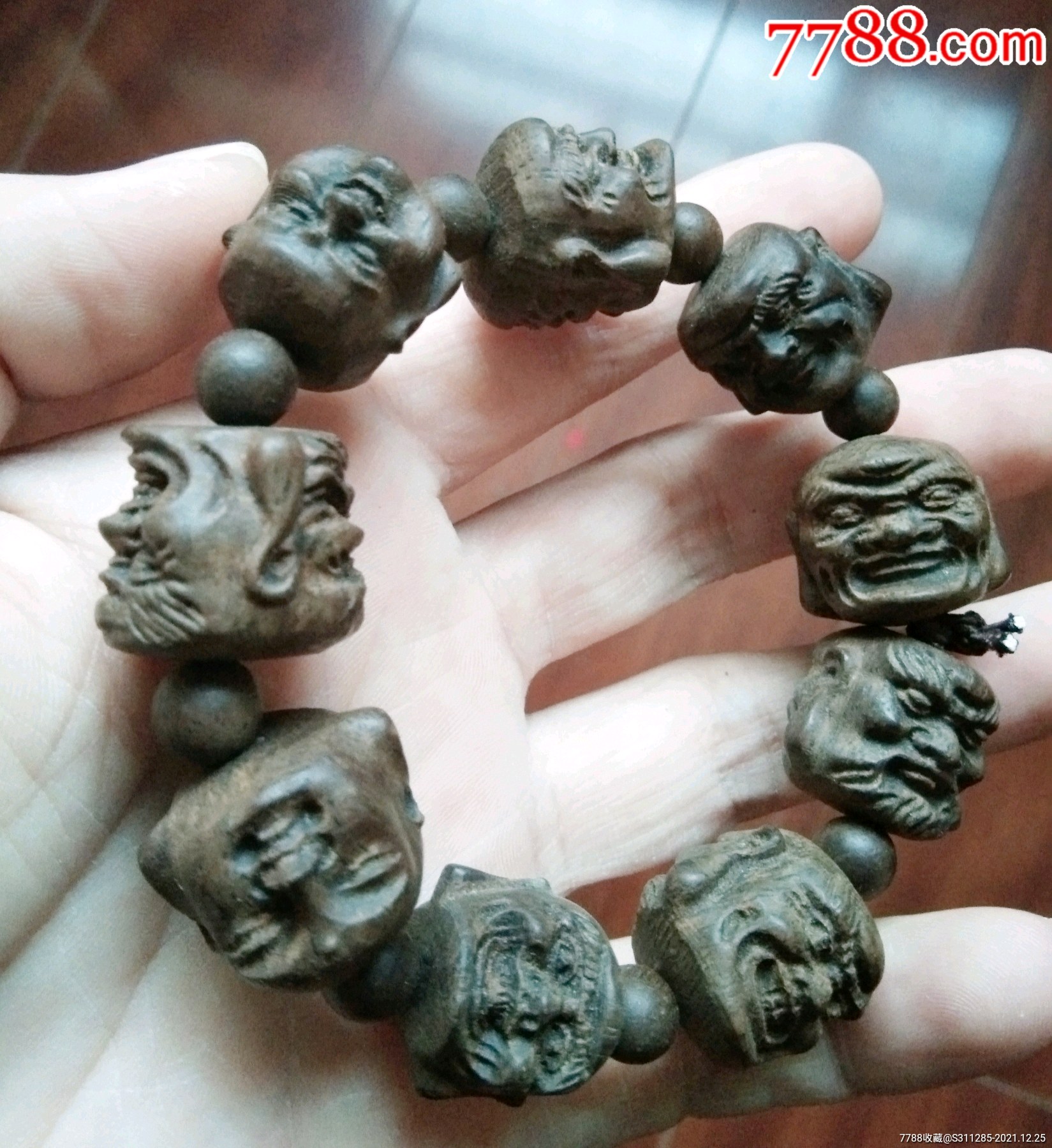 沉香木雕十八罗汉手串