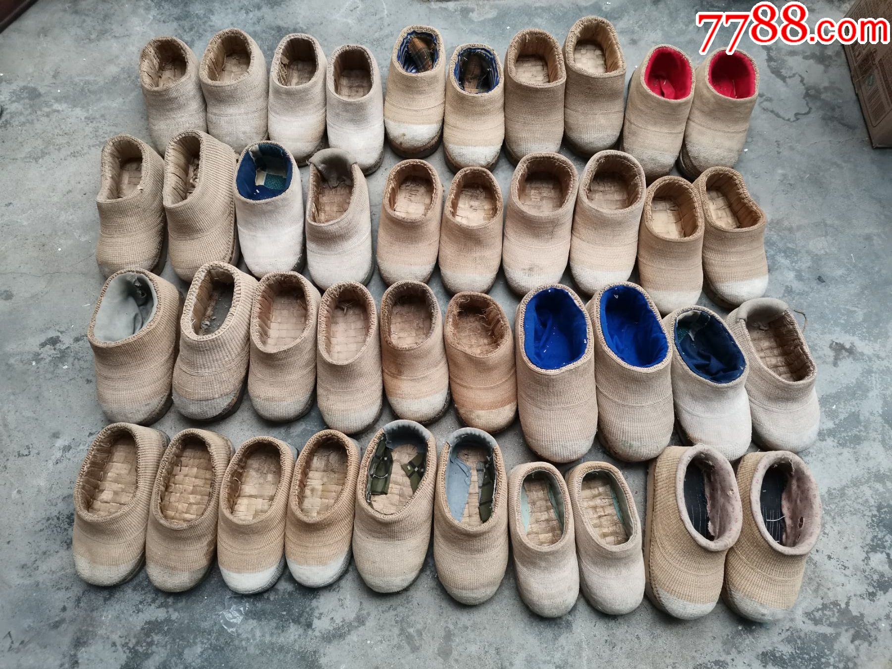 文革时期手工编织草鞋20双鞋底都是木质底都没有破损尺寸大小不一