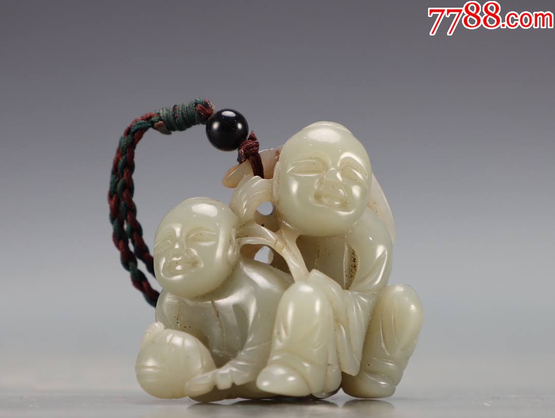 旧藏和田玉籽料和合二仙把件