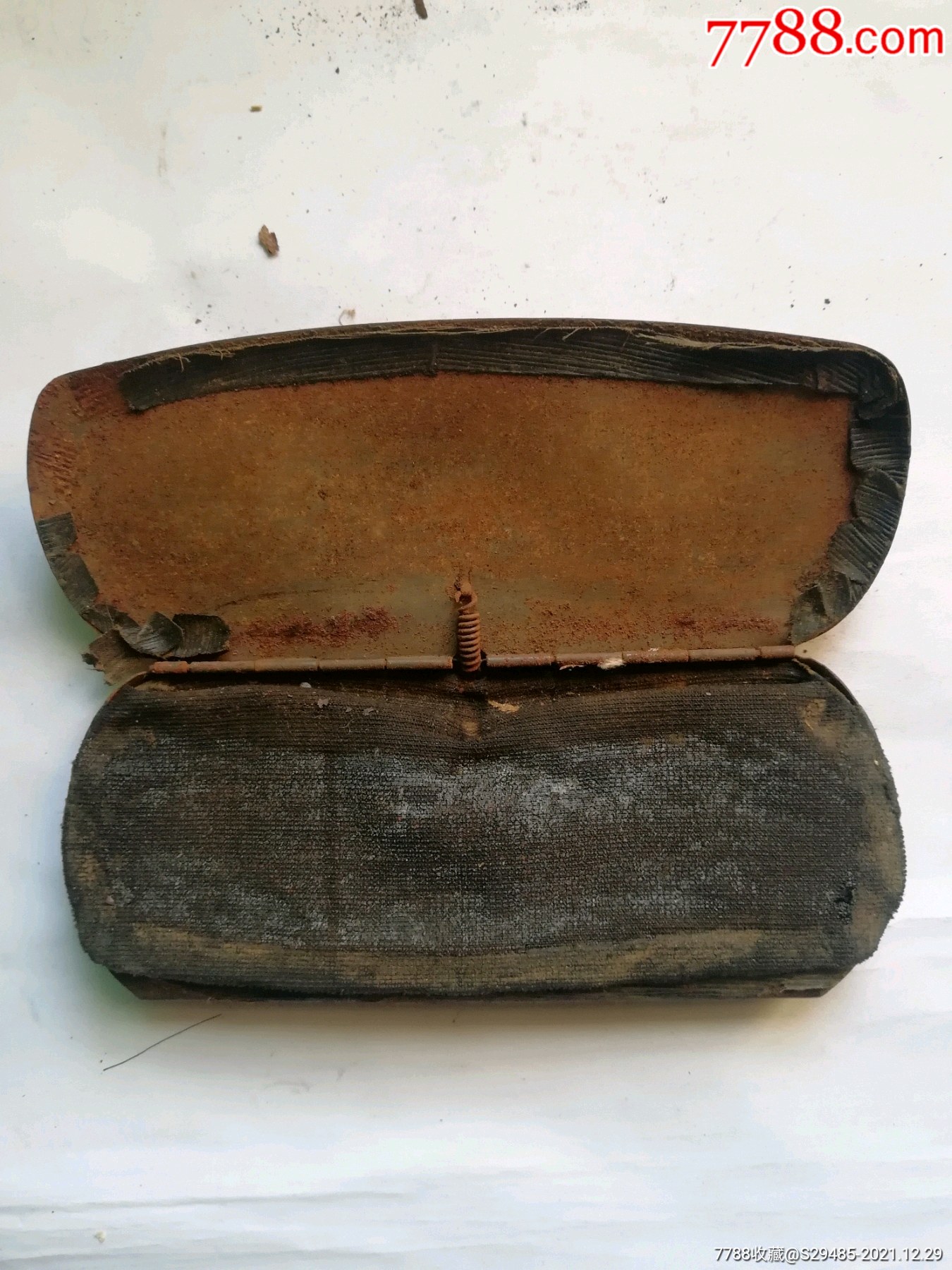 2个民国老眼镜盒