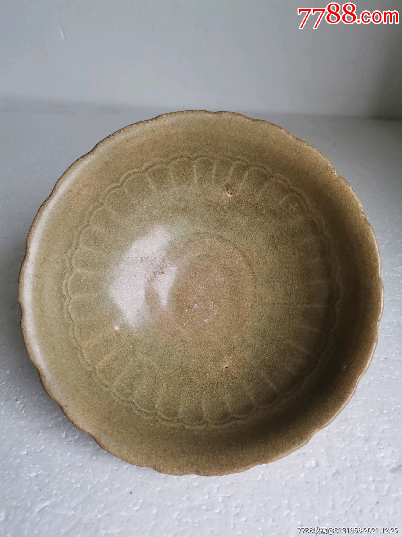 宋代龙泉刻花莲瓣纹葵口碗-价格:3600元-se84606087-青瓷/秘色瓷-零售