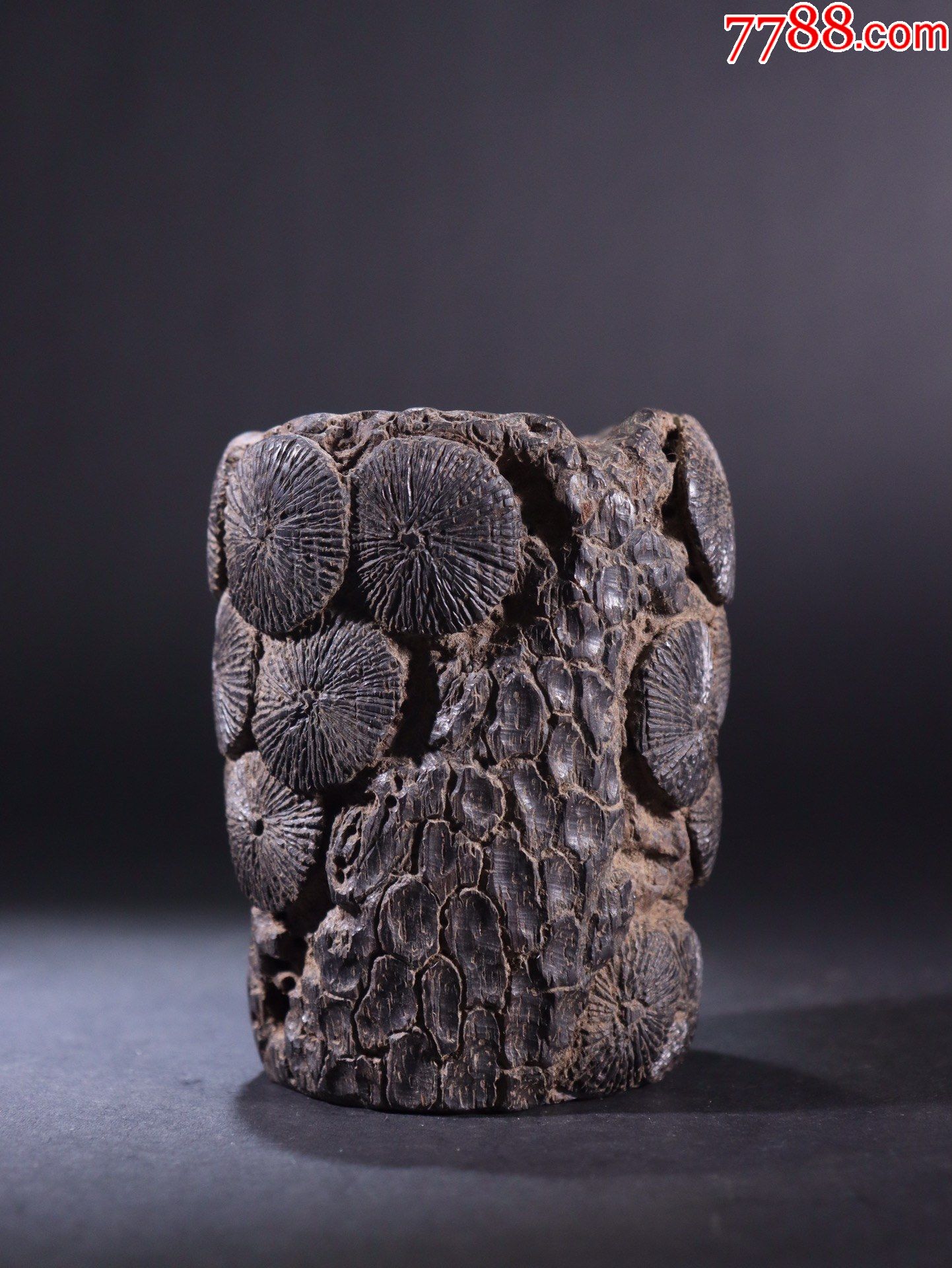 老沉香松花纹杯