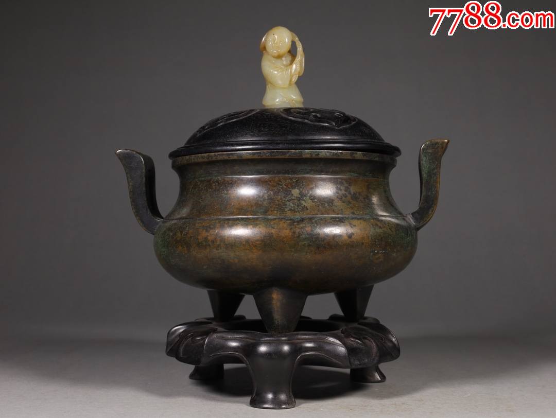 铜制双耳三足炉