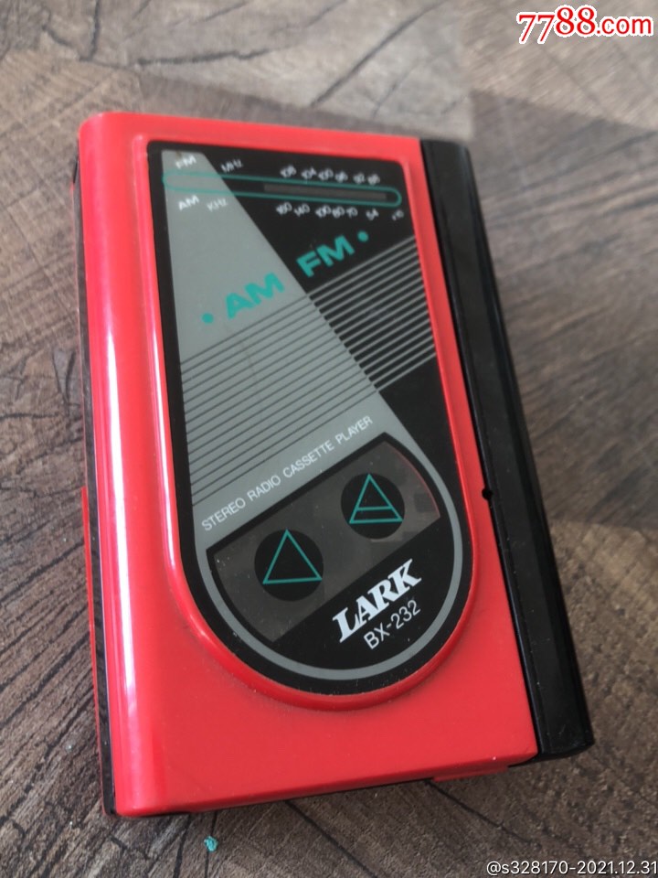 老式lark随身听