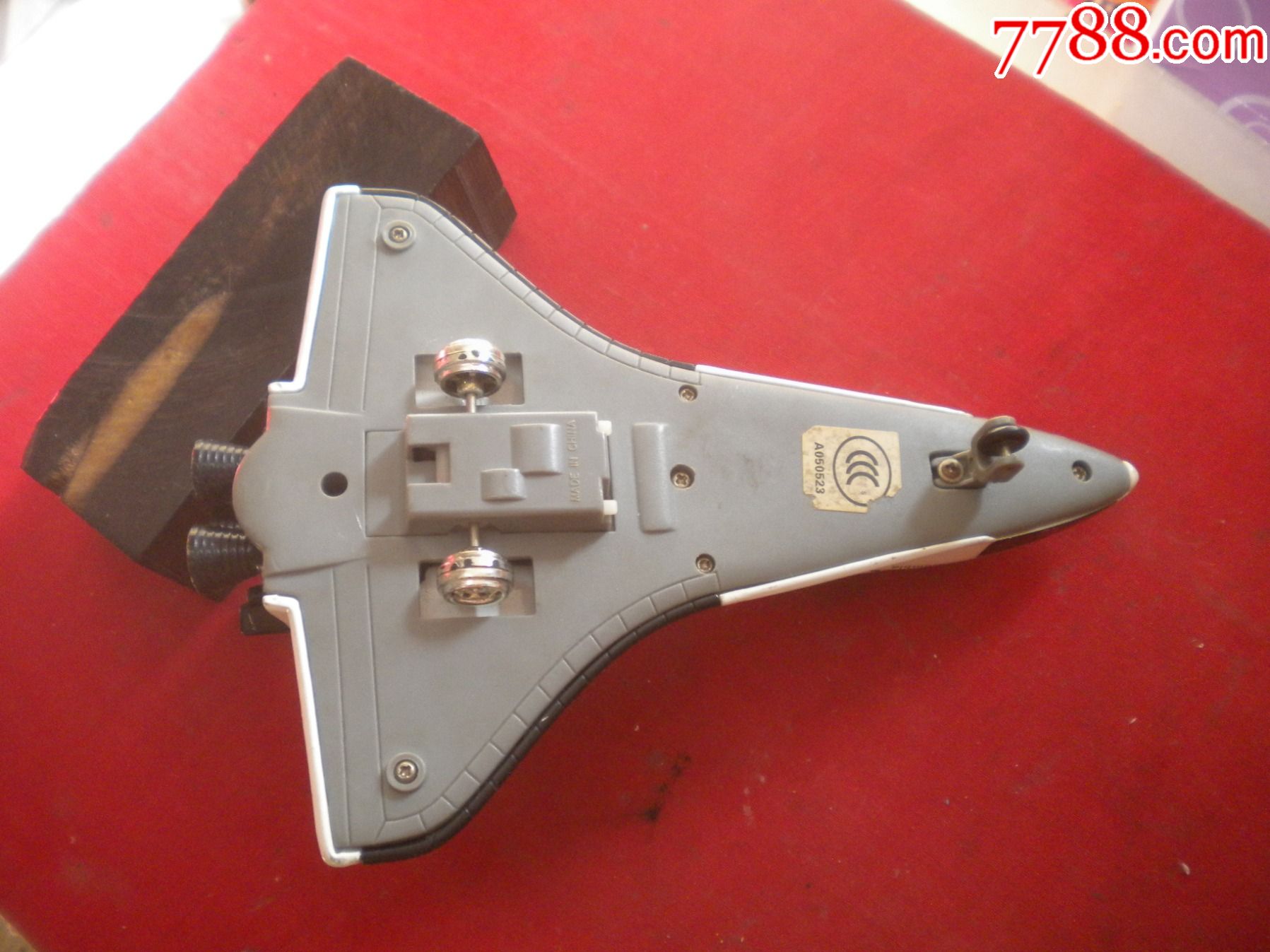 《白色宇宙飛船模型》，長(zhǎng)19厘米寬14厘米，中國(guó)制造出品9.5品，N2147號(hào)，_價(jià)格40元【盛京萬(wàn)泉書(shū)店】_第7張_7788收藏__收藏?zé)峋€