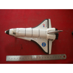 《白色宇宙飛船模型》，長(zhǎng)19厘米寬14厘米，中國(guó)制造出品9.5品，N2147號(hào)，(se84646333)_盛京萬(wàn)泉書店