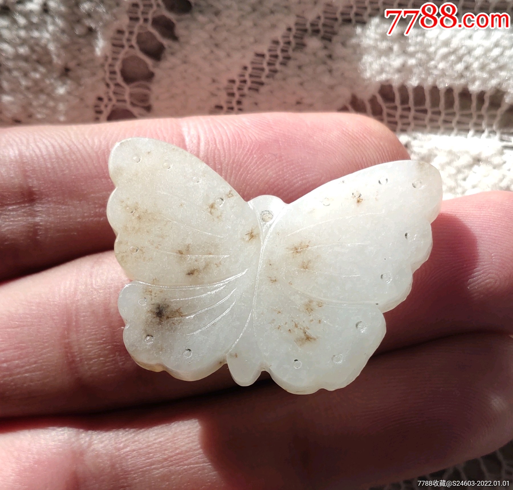 新疆和田玉白玉吊坠挂件蝴蝶结草花沁车挂