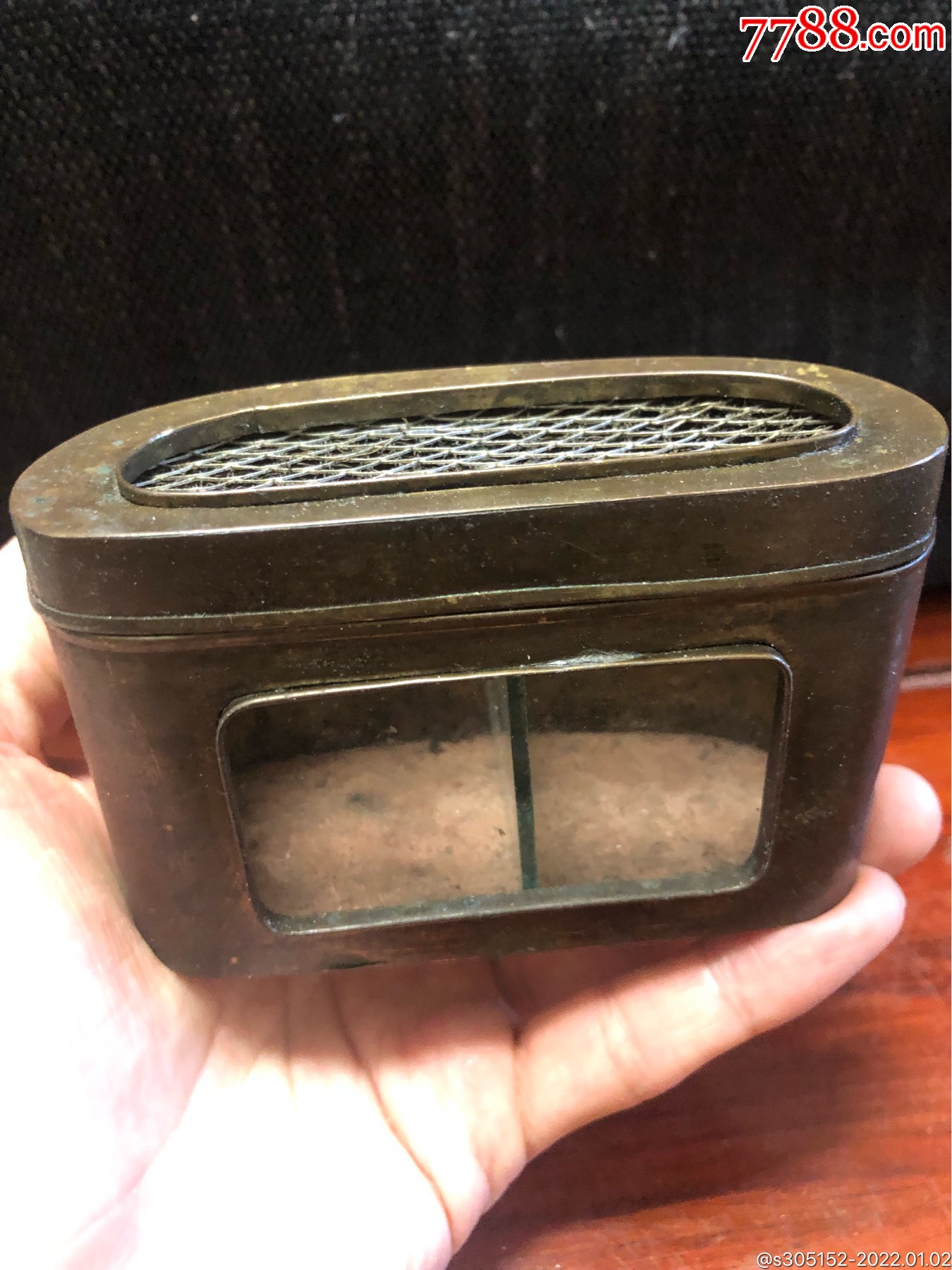 黄铜老蝈蝈罐子