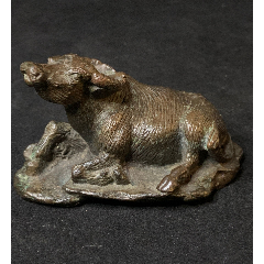 民国老黄铜卧牛摆件已鉴定