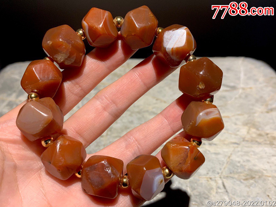 玛瑙唐八棱手串