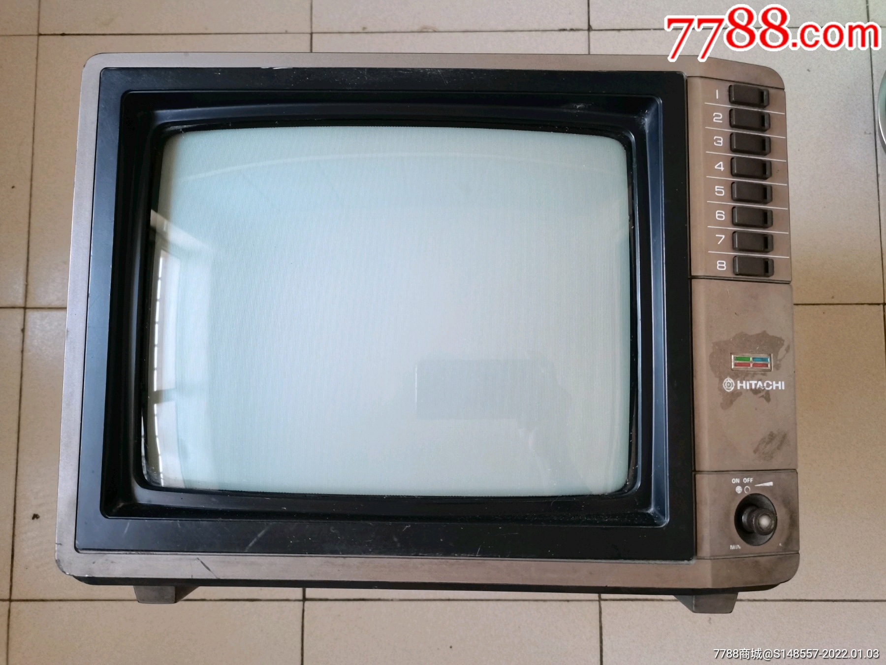 日本东芝牌便携式12寸彩色电视机
