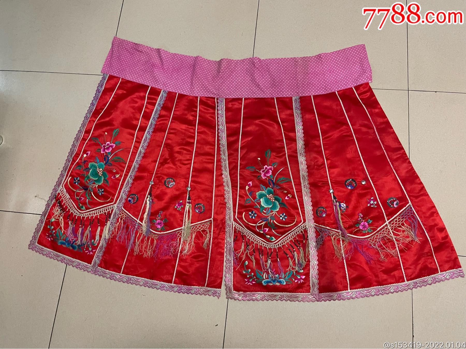 民国马面裙老绣裙民俗老物件包老包邮品相尺寸如图喜欢带走一口价包邮