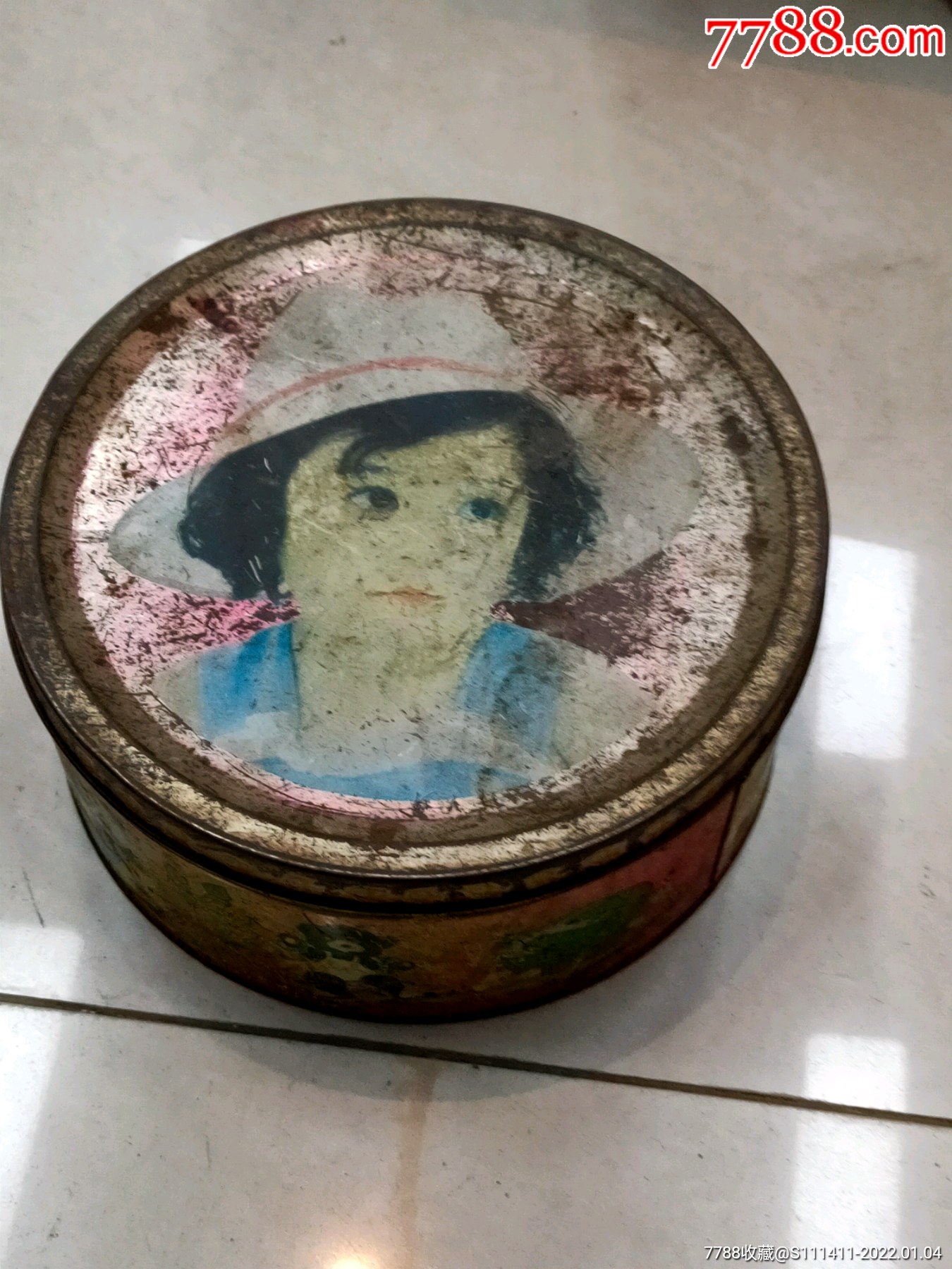 铁皮盒带一堆针线顶针