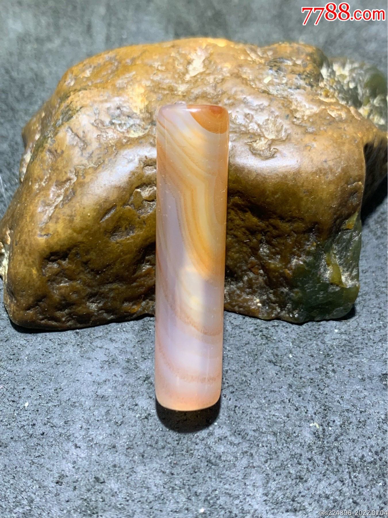 精美千层纹缠丝玛瑙直桶桶珠一个