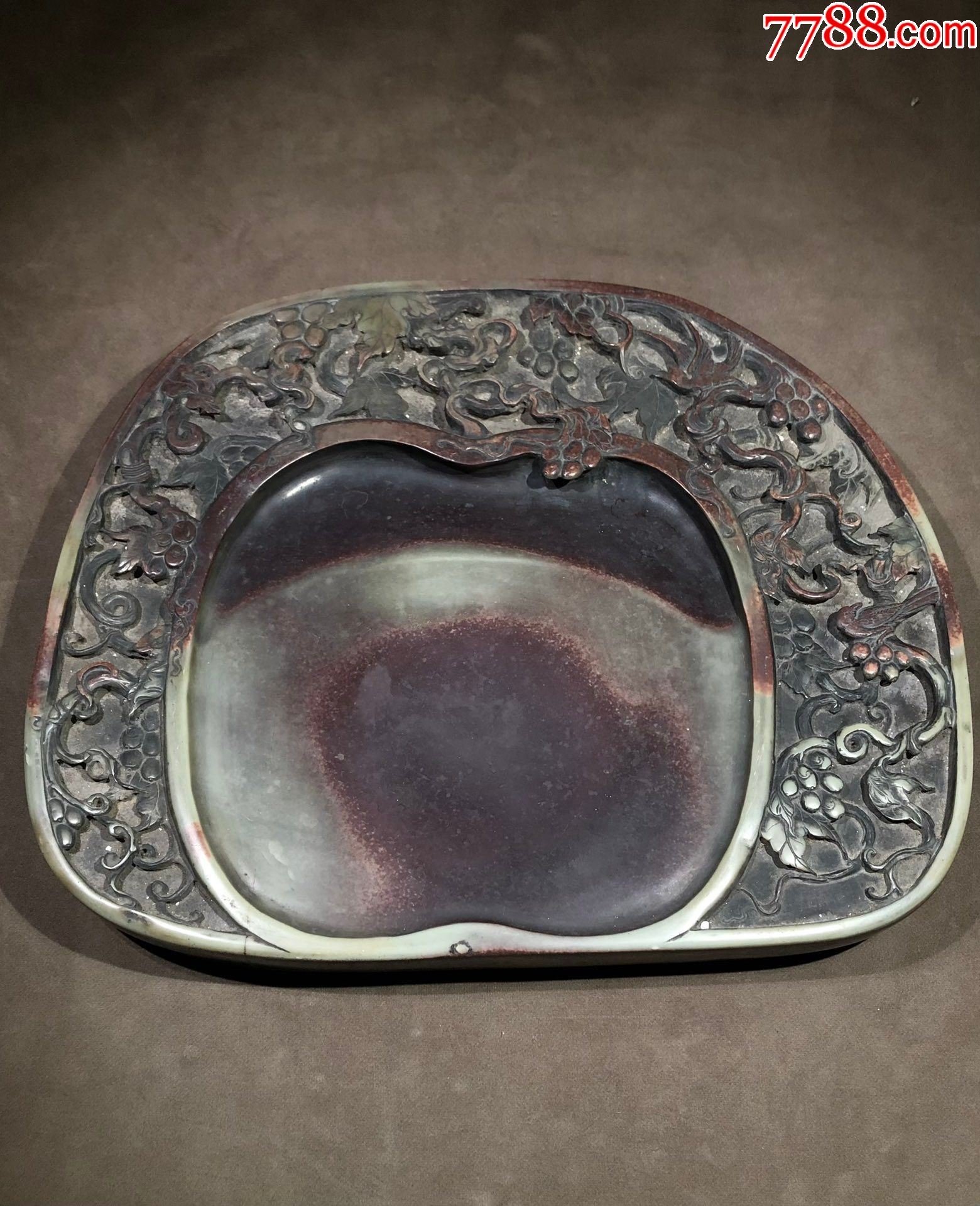 子孙满堂紫袍玉带砚