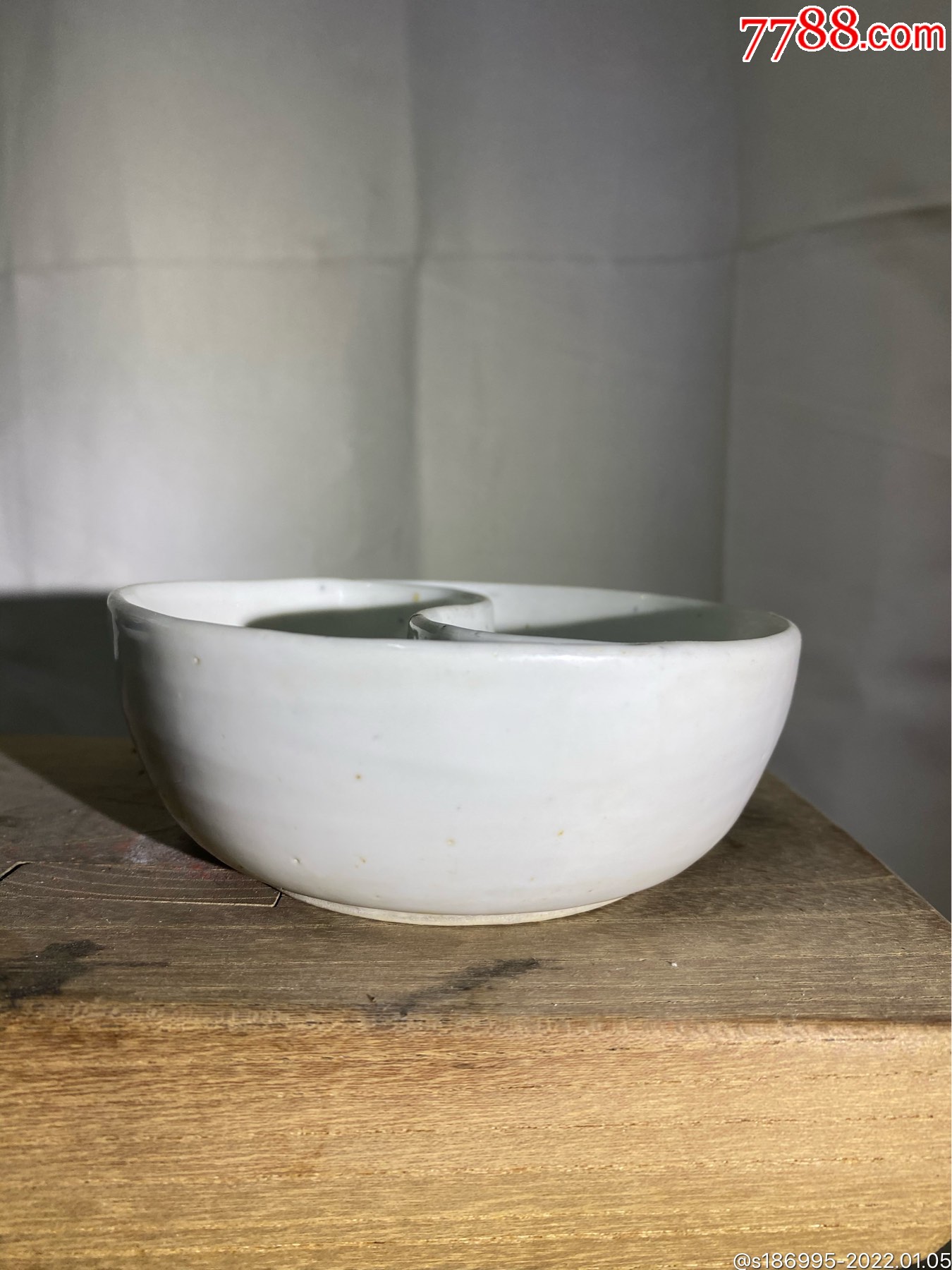 民国月白釉调色缸_单色白瓷_第1张_7788瓷器