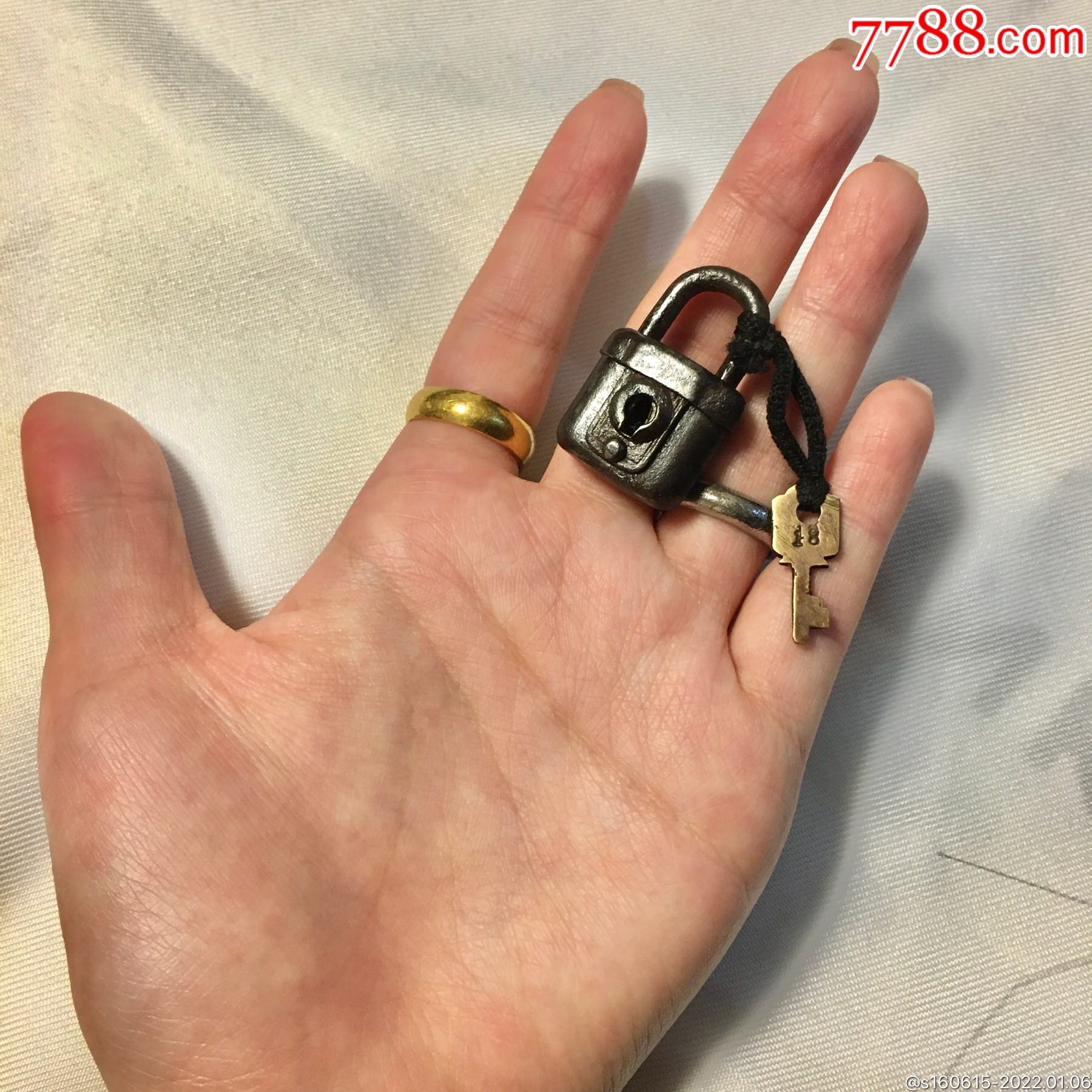 19世纪清代民国时期德国老铁锁小挂锁迷你西洋古董老杂件老物件铜锁