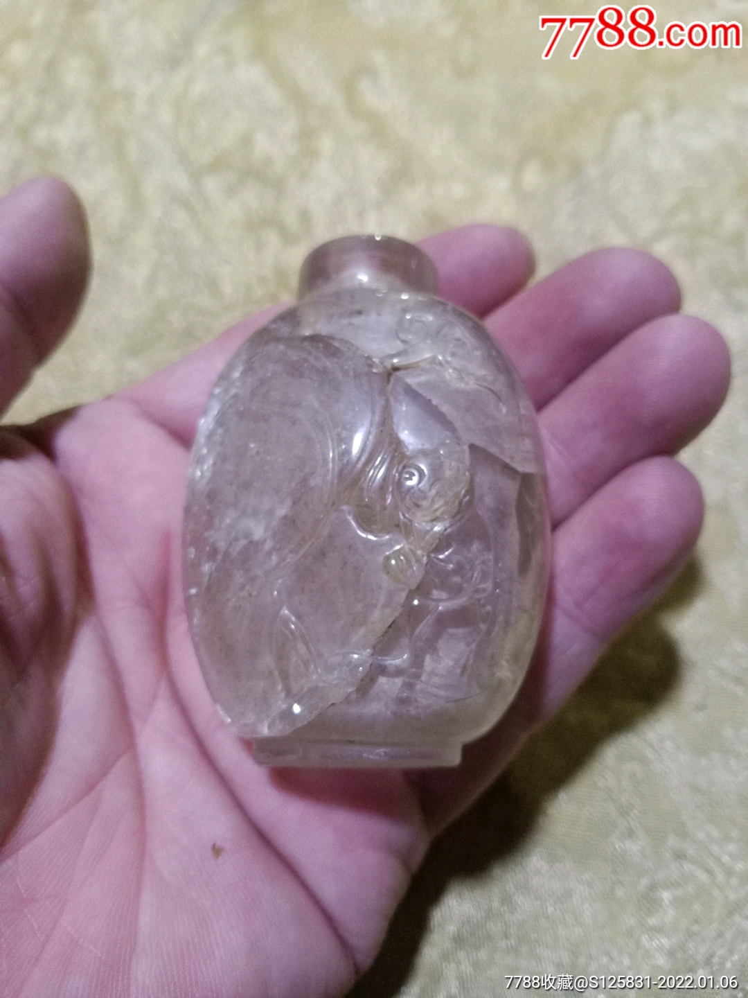 如意童子水晶鼻烟壶