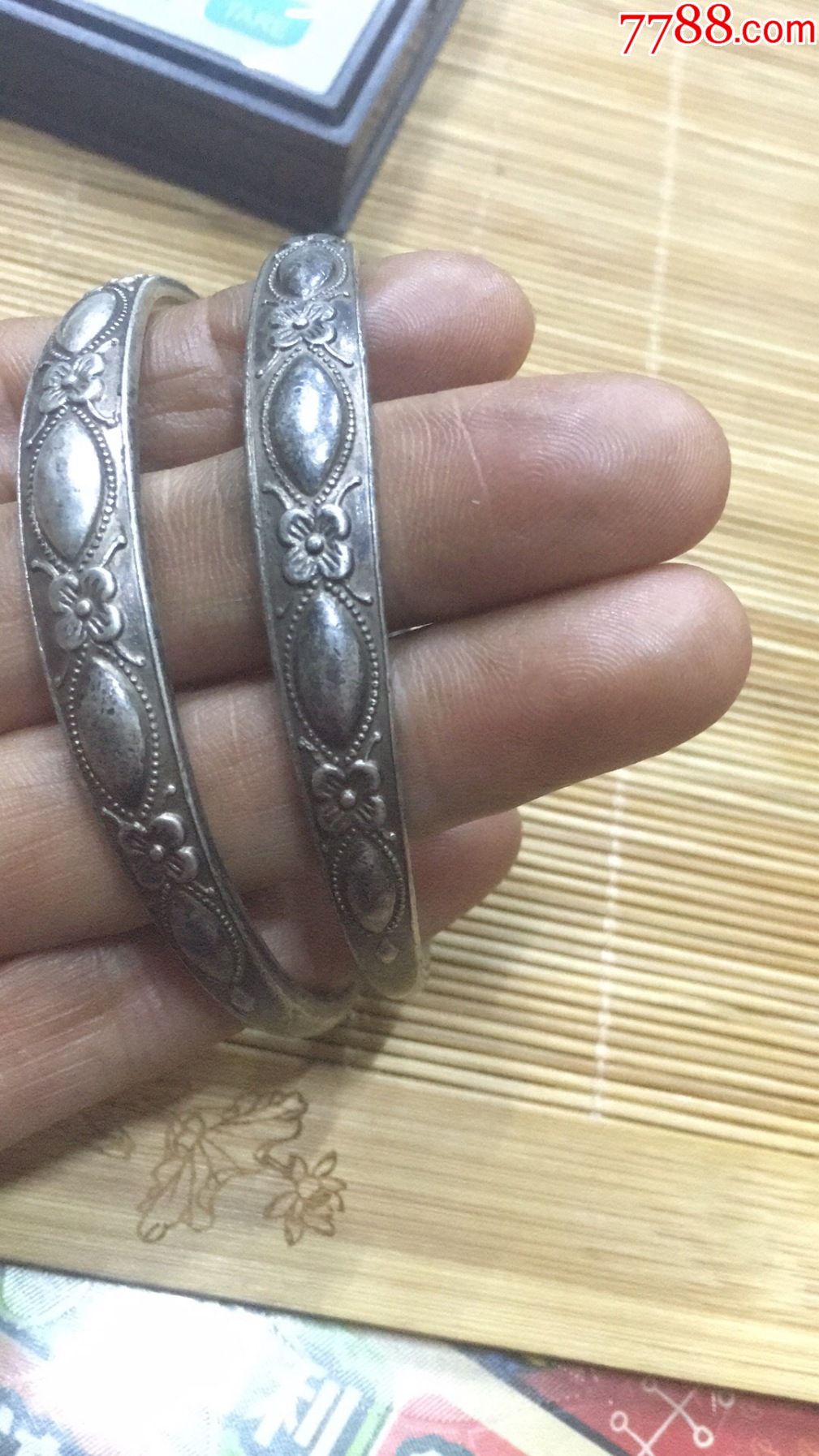银手镯一对