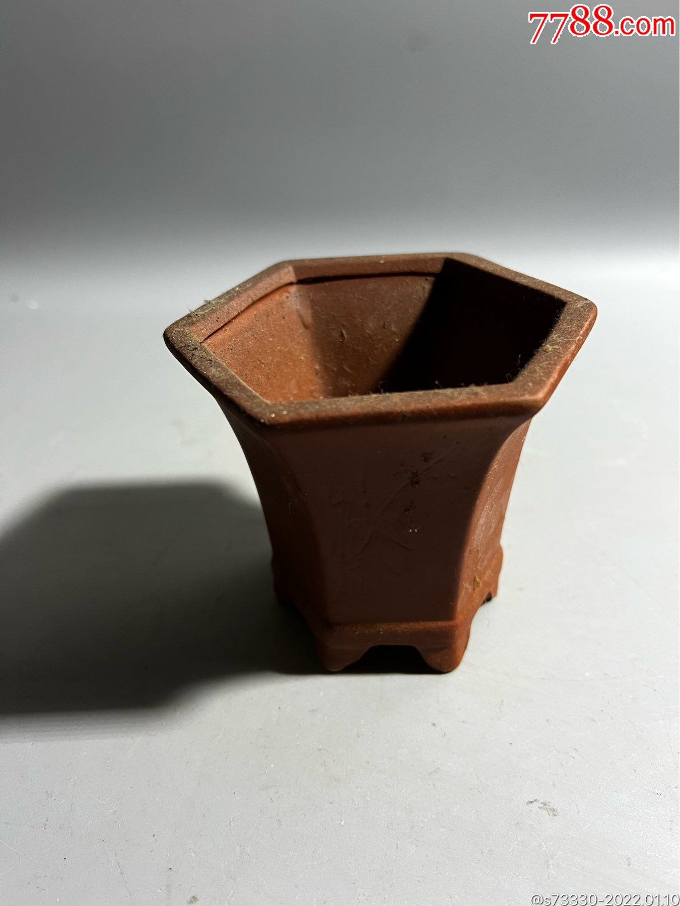 创汇期紫砂六角小花盆一只