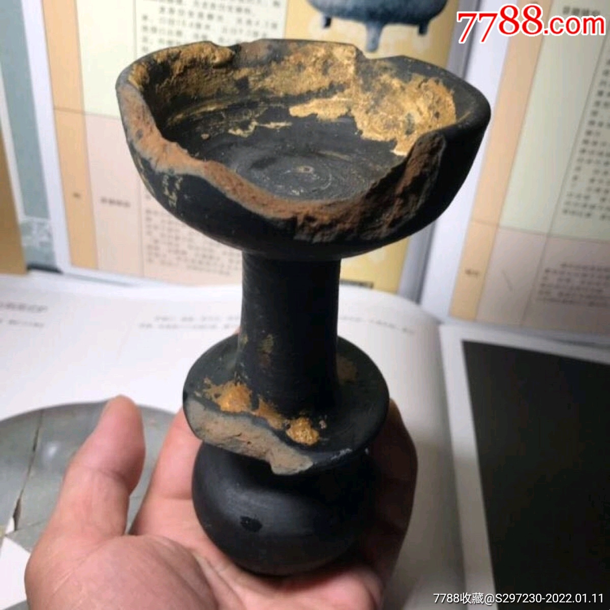 南宋宫廷御用陶灯黑衣陶