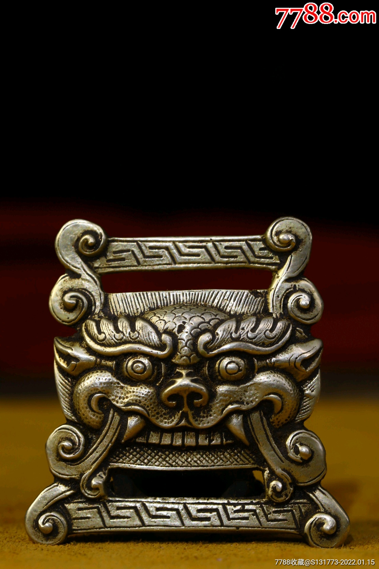 藏地铜胎纯手工敲打錾刻经书扣高55㎝宽55㎝重约45克