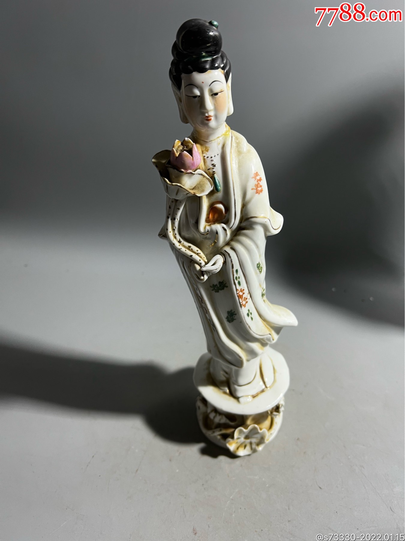 7080年代景德镇雕塑瓷厂25厘米观音像一座