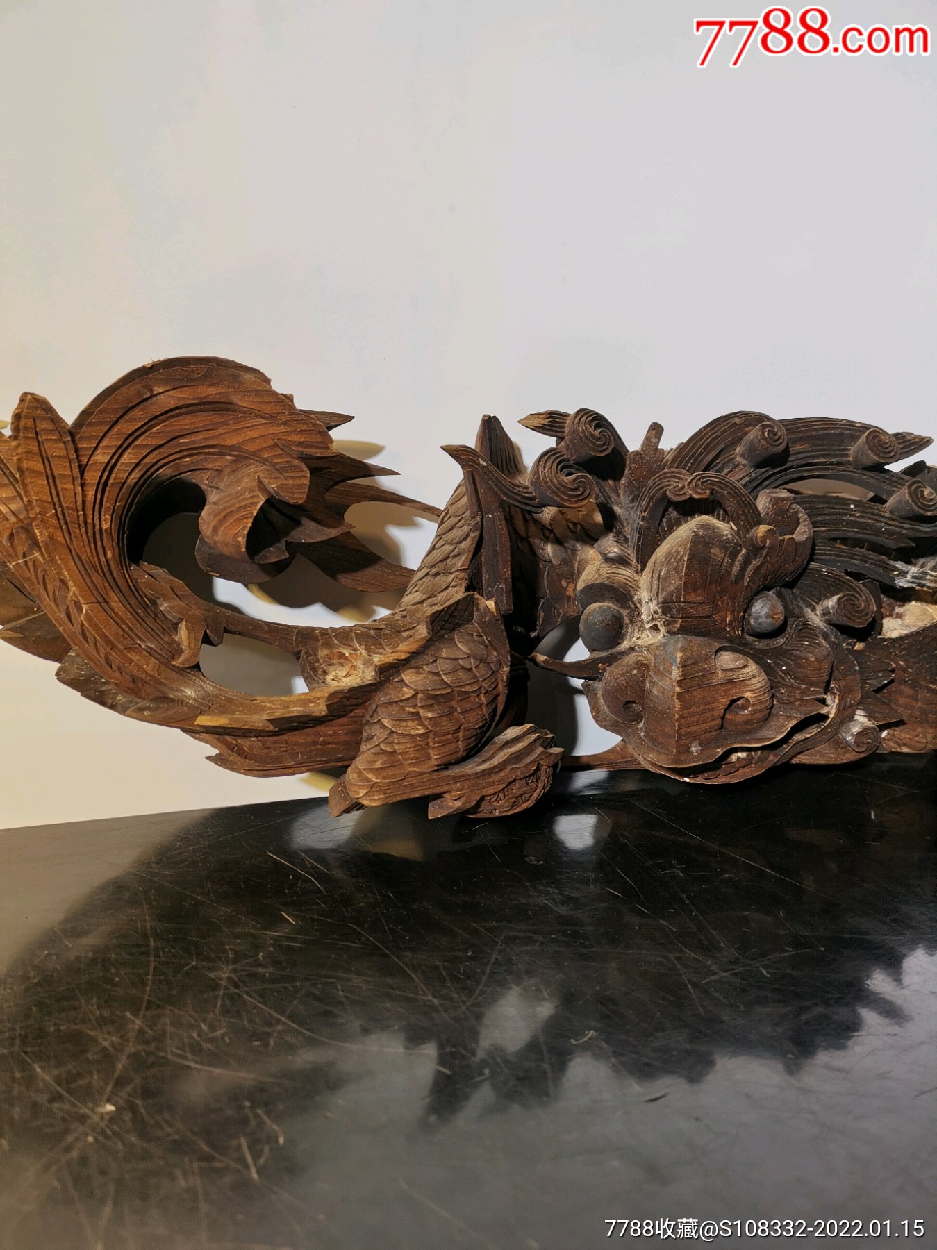 清代杉木镂空雕鱼化龙《一决雌雄》_木雕摆件_第6张_7788期刊网