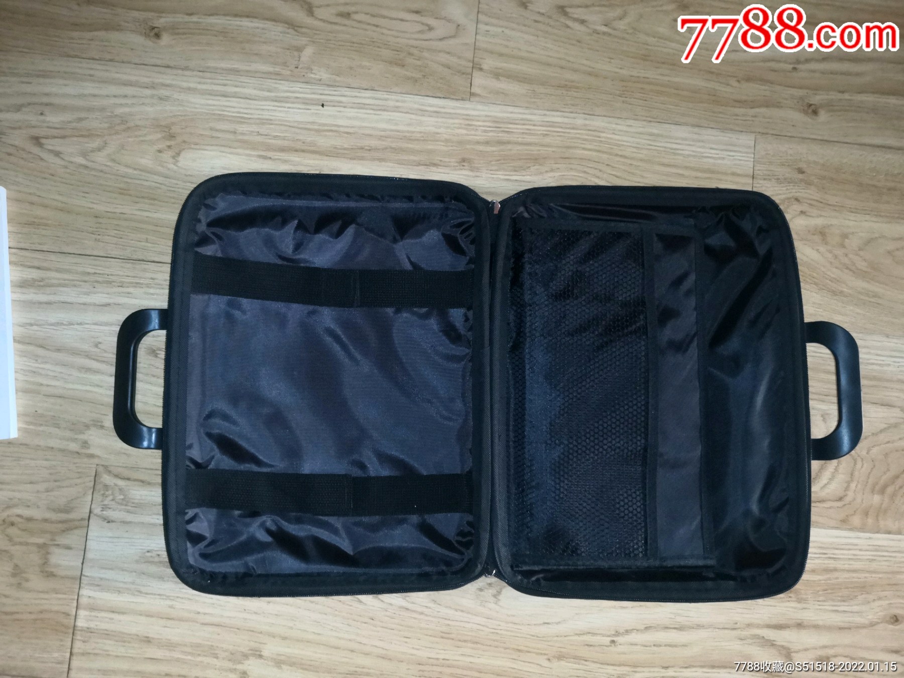 一个精美的市人大会议文件袋