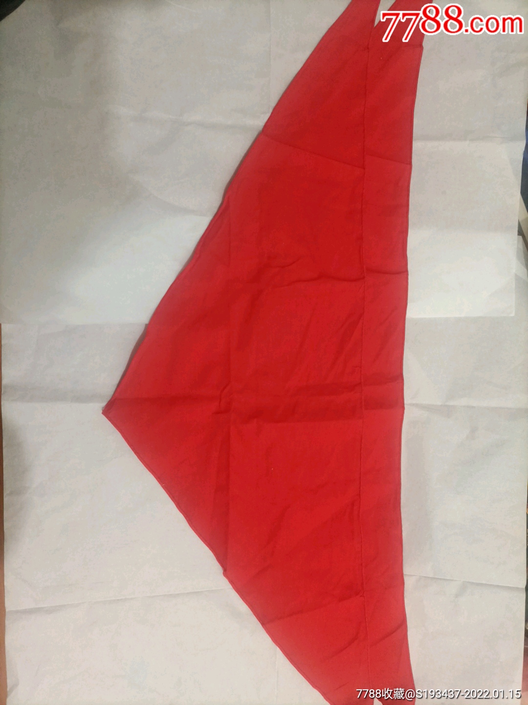 罕见全新早期老式棉布红领巾两条出售
