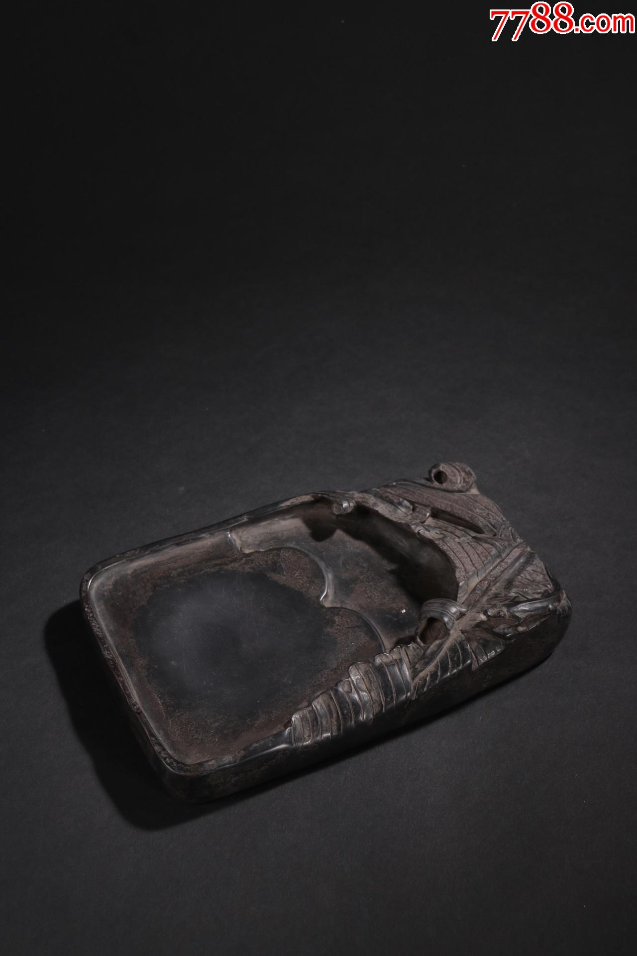 旧藏江标款蕉叶纹端石砚台