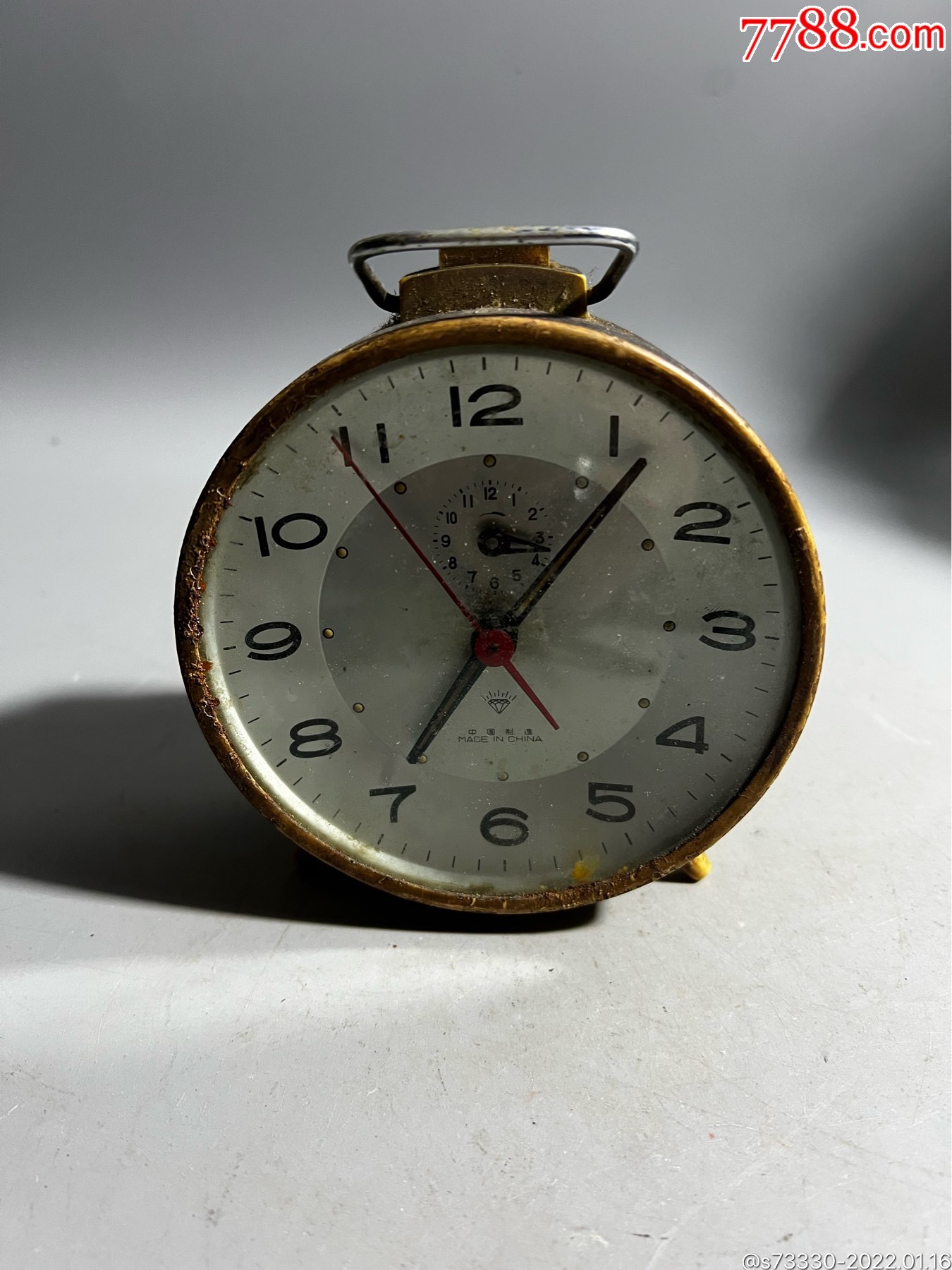 钻石牌老闹钟一只