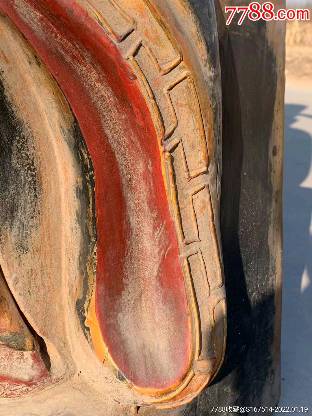 财神爷大漆此尊造像双目凝视丹凤眼炯炯有神面部饱满神型兼备手托金