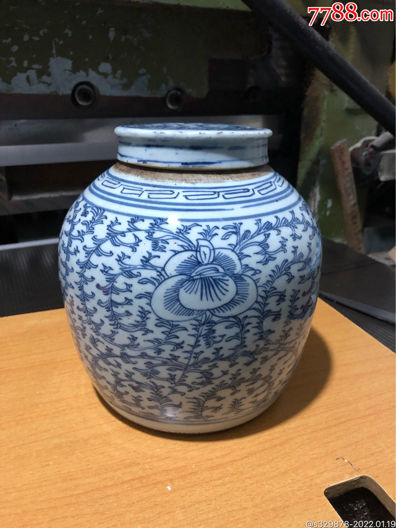 清中期小号青花缠枝莲纹罐_价格800元_第1张_7788收藏__收藏热线